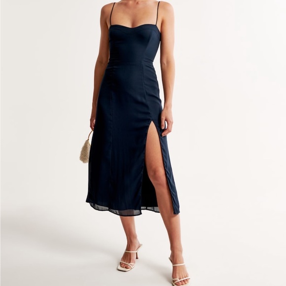 Abercrombie & Fitch Dresses & Skirts - Dark navy midi dress